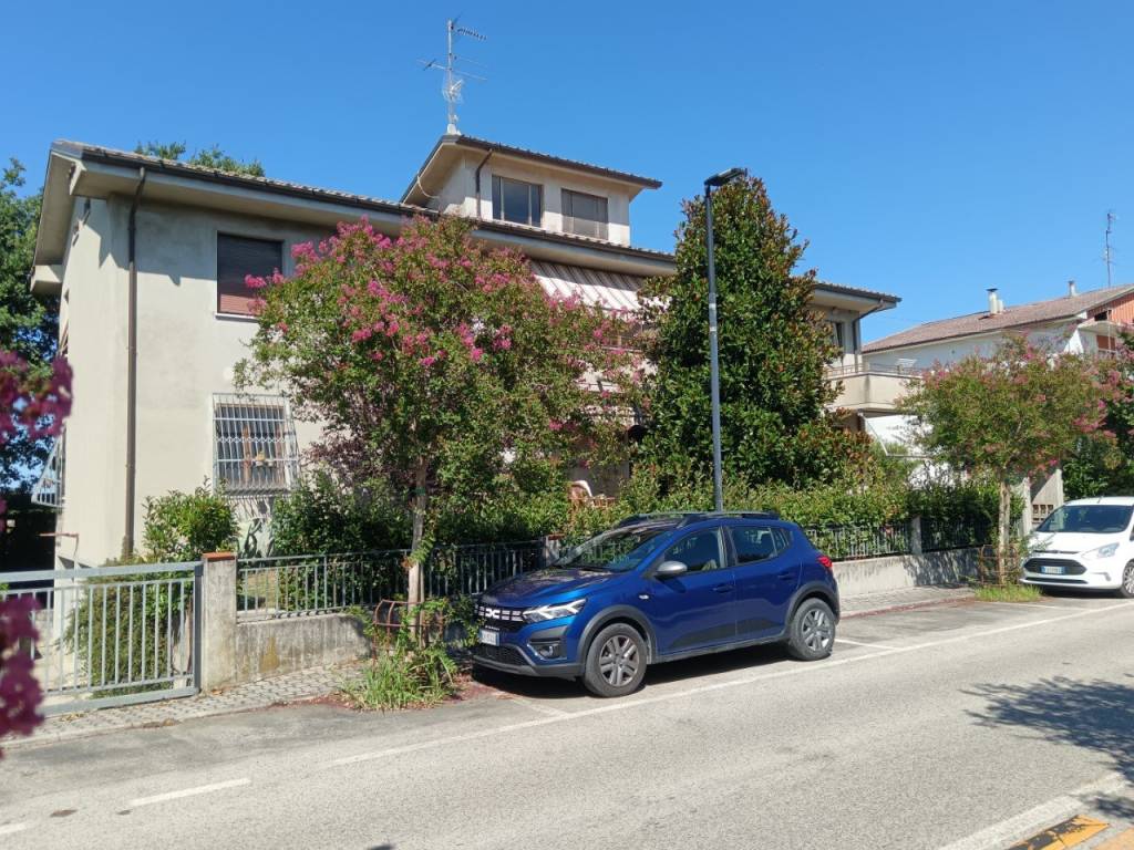 Appartamento a Trecastelli - Foto 4