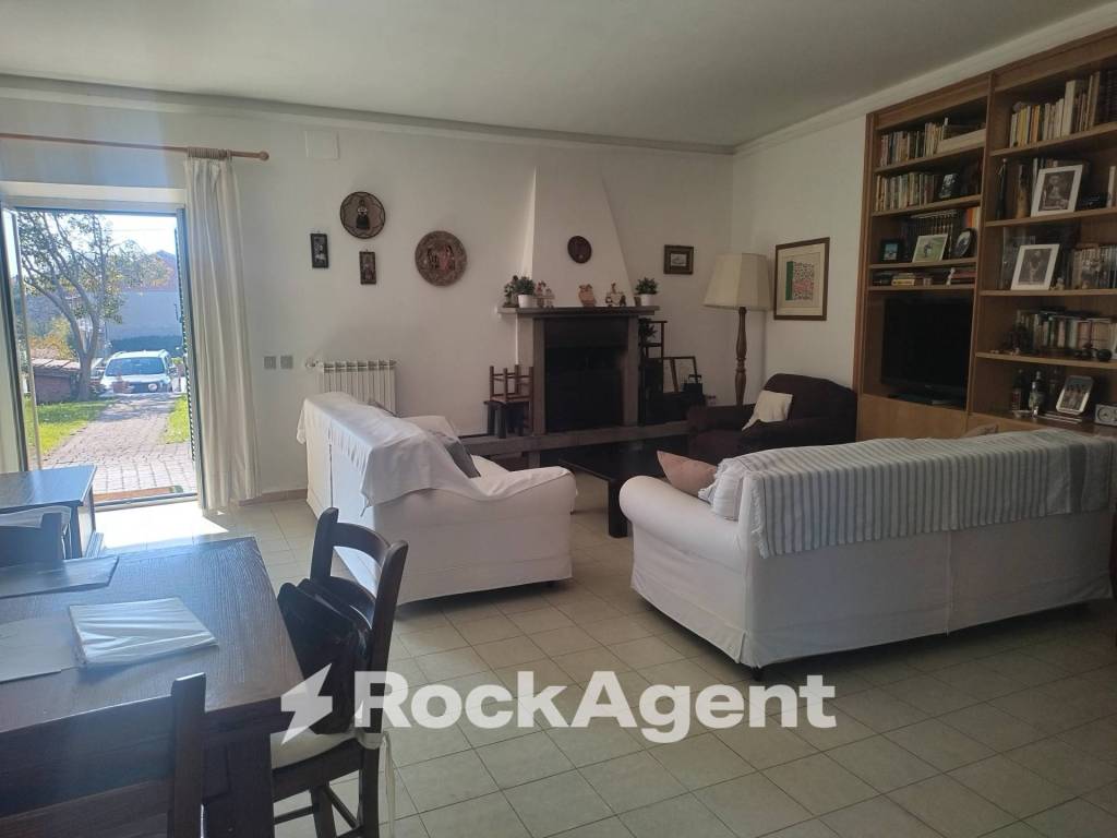 Villa a Caprarola in Via Ten.Tito Mechilli, 3 - Foto 5