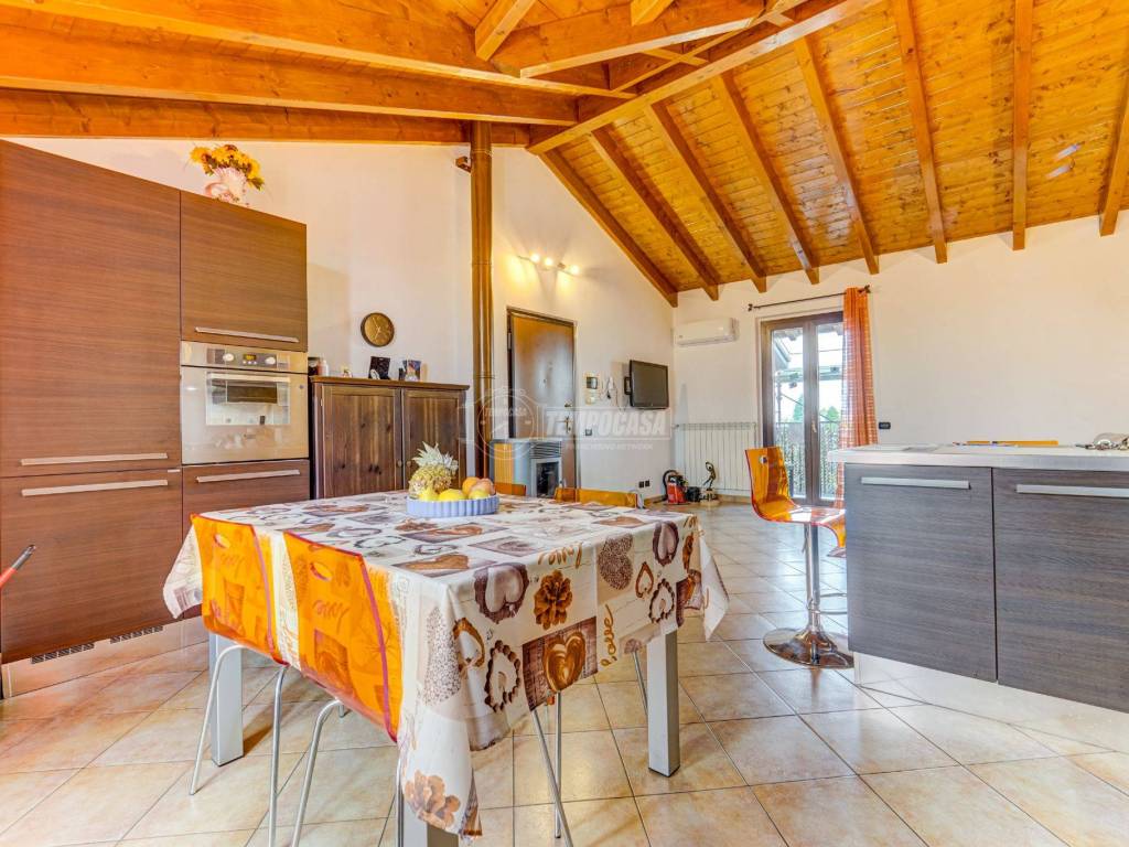 Appartamento a Fagnano olona in Via Dante Alighieri 127 - Foto 2