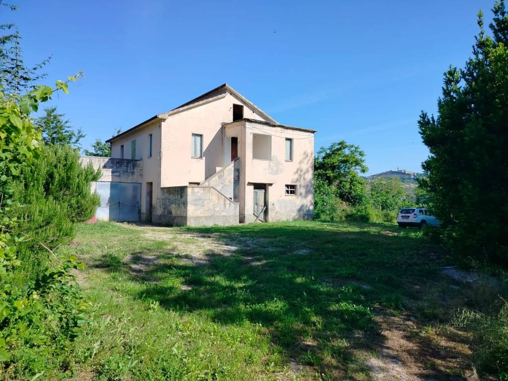 Rustico / casale a Castignano in Via Borgo Piave - Foto 4