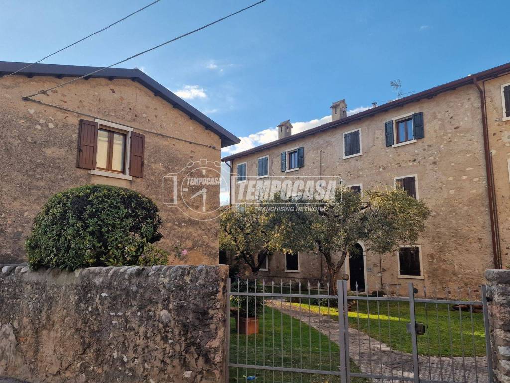 Appartamento a Costermano sul garda in Via Vittorio Veneto 12 - Foto 2
