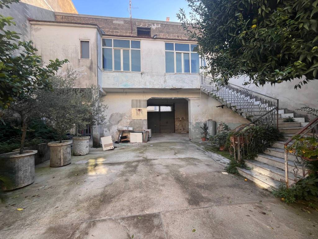 Casa indipendente a Marcianise in Via Luigi Carbone, 85 - Foto 2