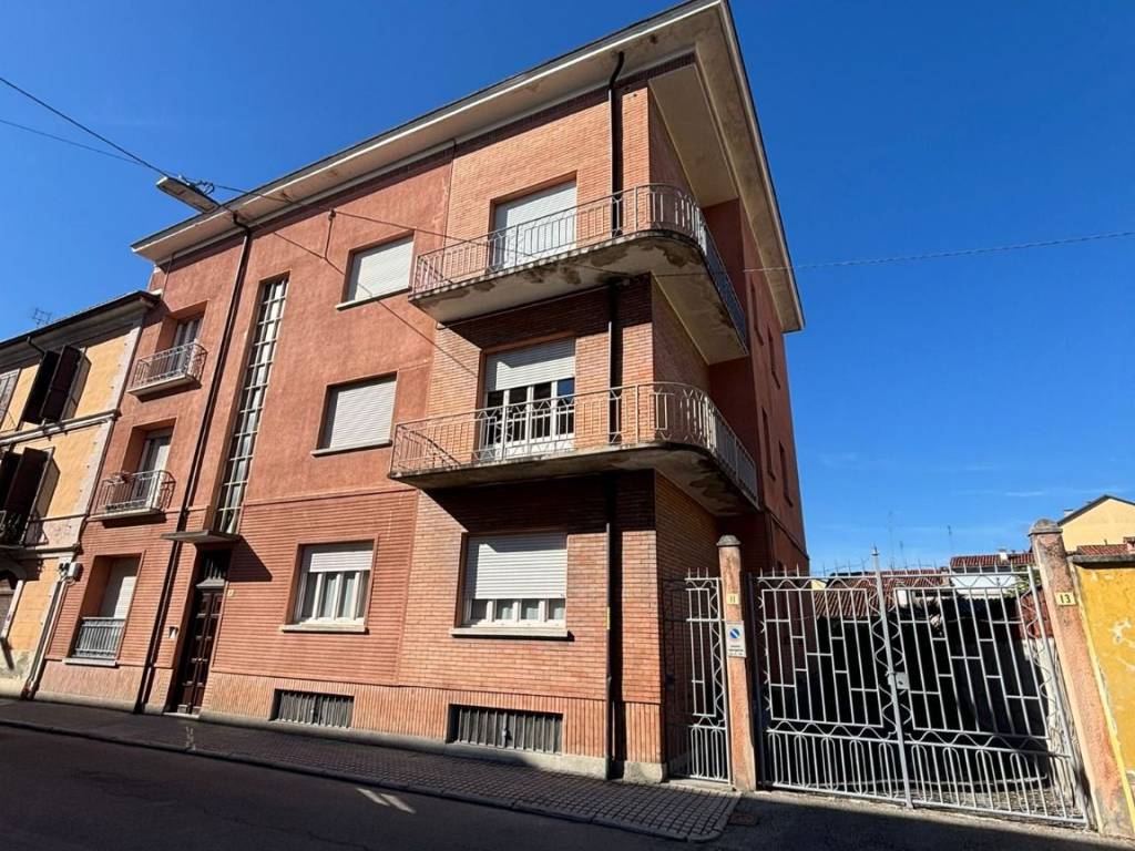 Appartamento a Savigliano in Via A. Roberto Malines - Foto 2