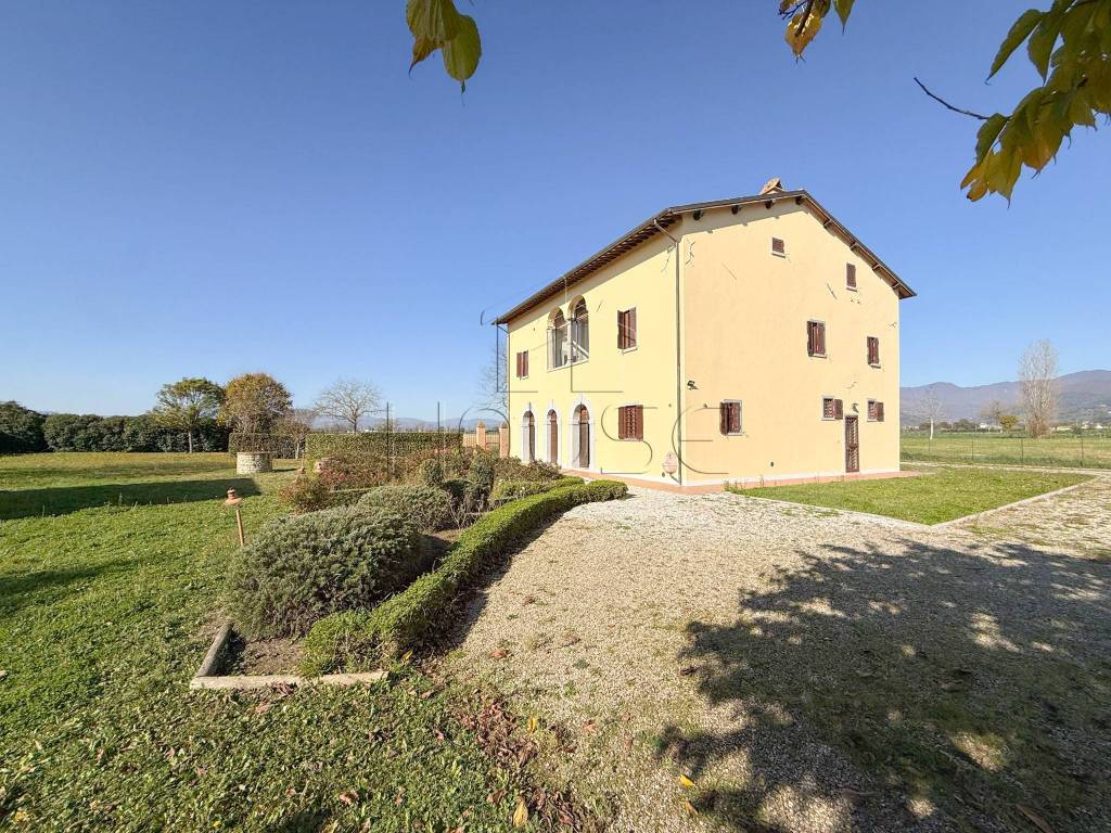 Appartamento a Sansepolcro in Trebbio, Sansepolcro, Arezzo, Toscana, 50237, Italia - Foto 3