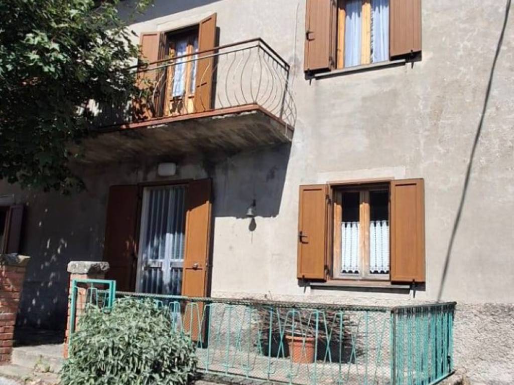 Appartamento a Chiusi della verna in LOC VAL DELLA META, 11 - Foto 2