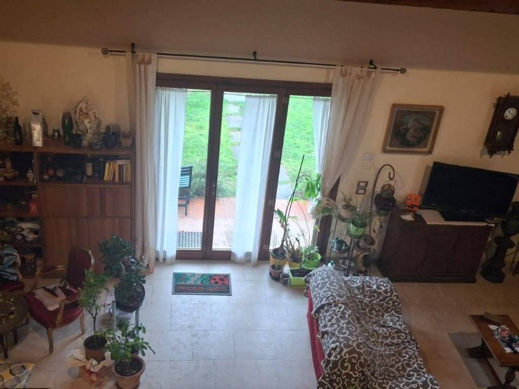 Casa indipendente a Poppi in VIA ARETINA VECCHIA - Foto 2