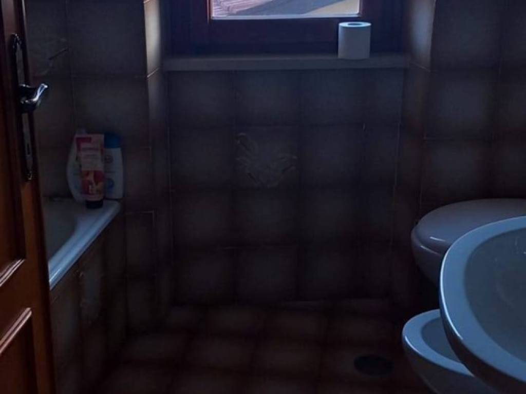 Casa indipendente a Poppi in VIA LASTRI MOGGIONA, 11 - Foto 2