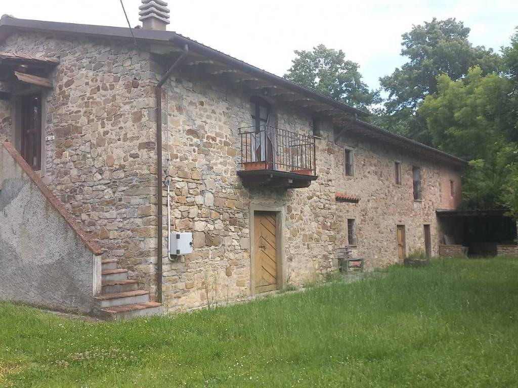 Villa a Bibbiena in SP 208 della Verna, 26 - Foto 2