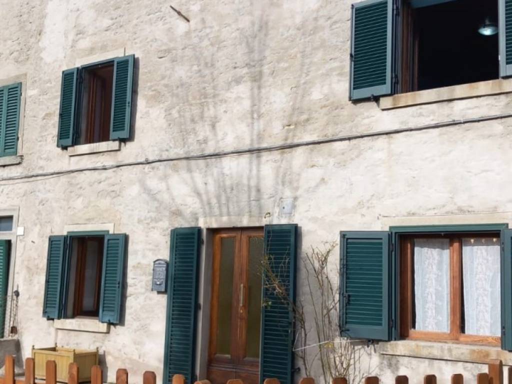Casa indipendente a Poppi in via la casina, 25 - Foto 2
