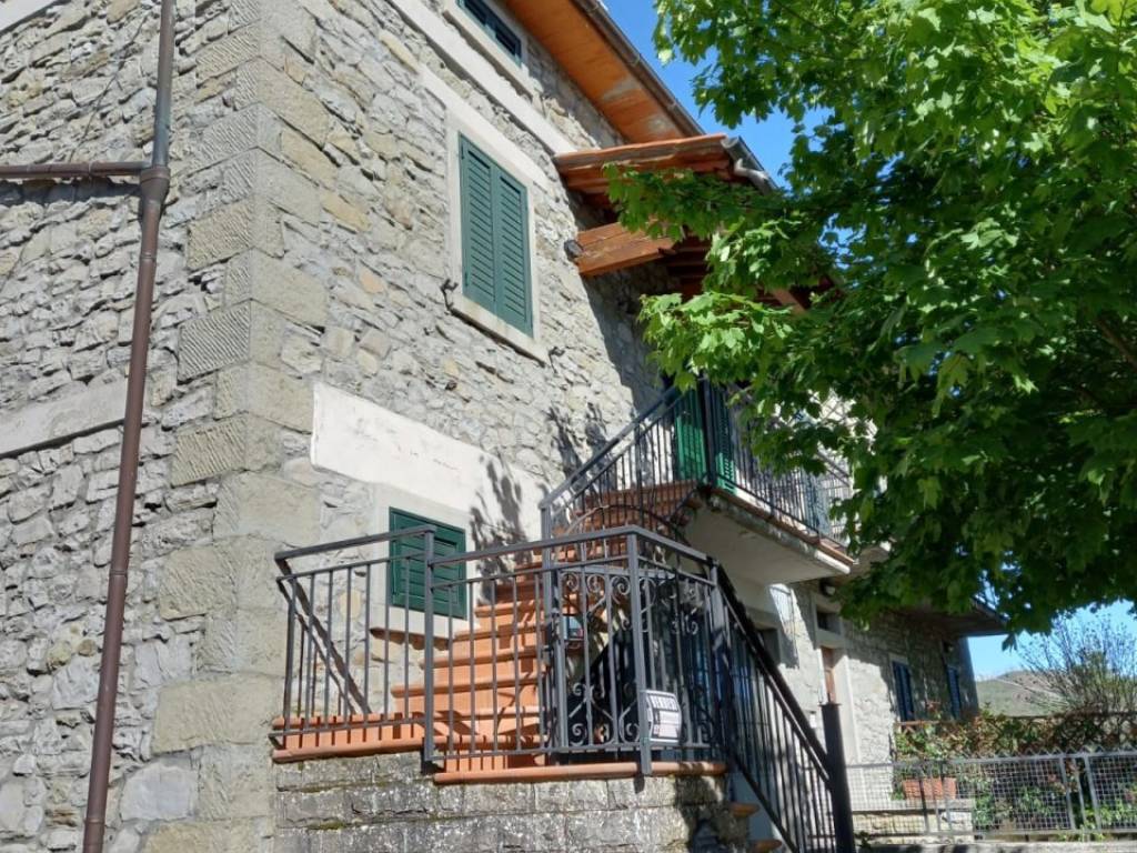 Casa indipendente a Chiusi della verna in loc. corezzo, 6 - Foto 2