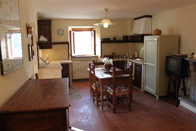 Casa indipendente a Poppi in Via Della Civitella, 9 - Foto 2