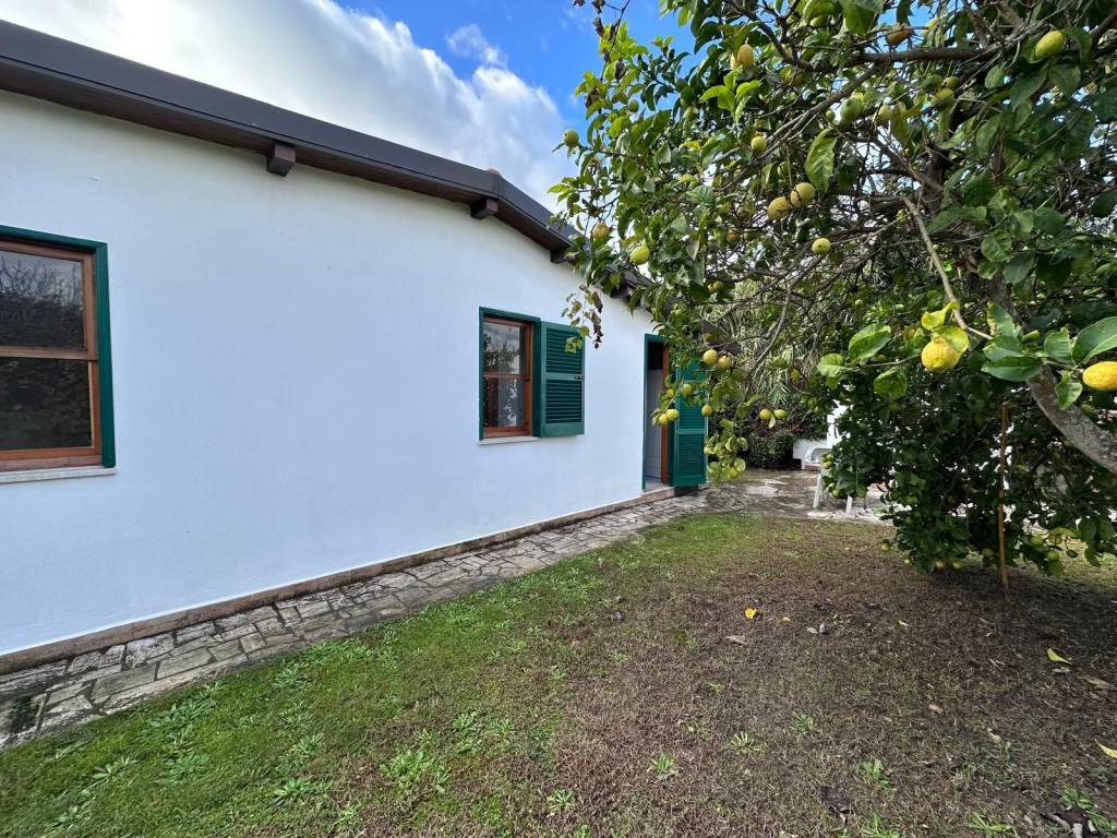 Villa a San felice circeo in Via Ugo Foscolo - Foto 3