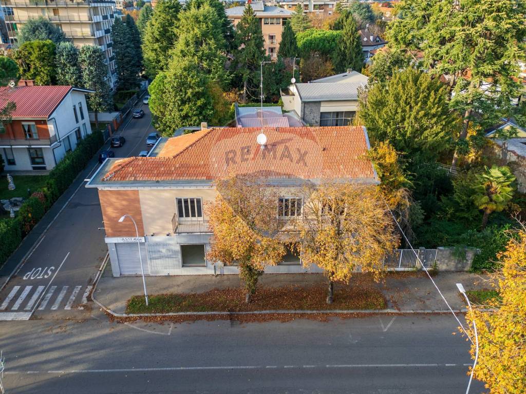 Immobile a Busto arsizio in Viale Ippolito Nievo, 7 - Foto 2