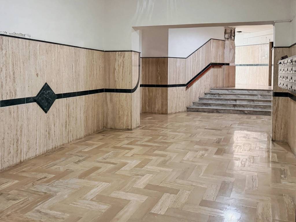 Appartamento a Salerno in Via Aurelio Nicolodi - Foto 3