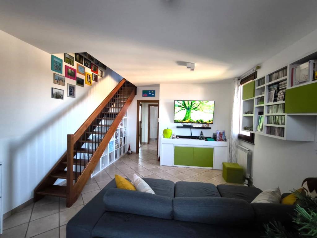 Appartamento a Ferno in Via Arno, 25 - Foto 2