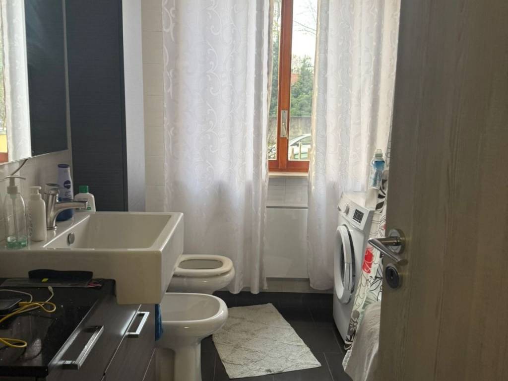 Appartamento a Busto arsizio in Viale delle Rimembranze, 38 - Foto 2