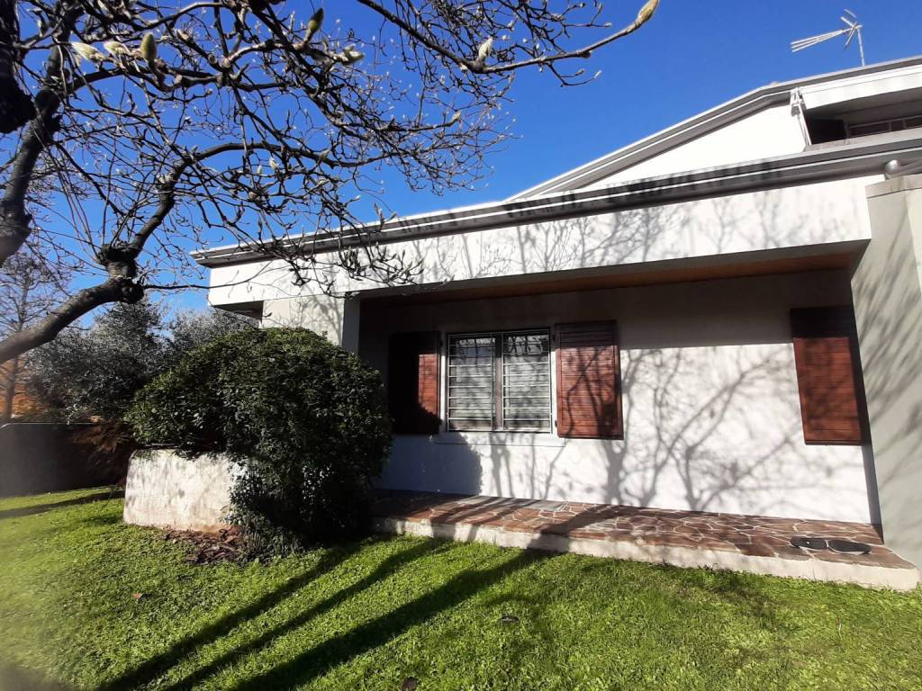 Villa a Pasian di prato in Via Gemona, 48 - Foto 4