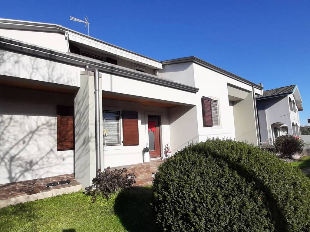 Villa a Pasian di prato in Via Gemona, 48 - Foto 5