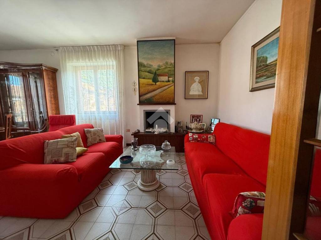 Appartamento a Gubbio in Via Bartolomeo Diaz, 18 - Foto 2