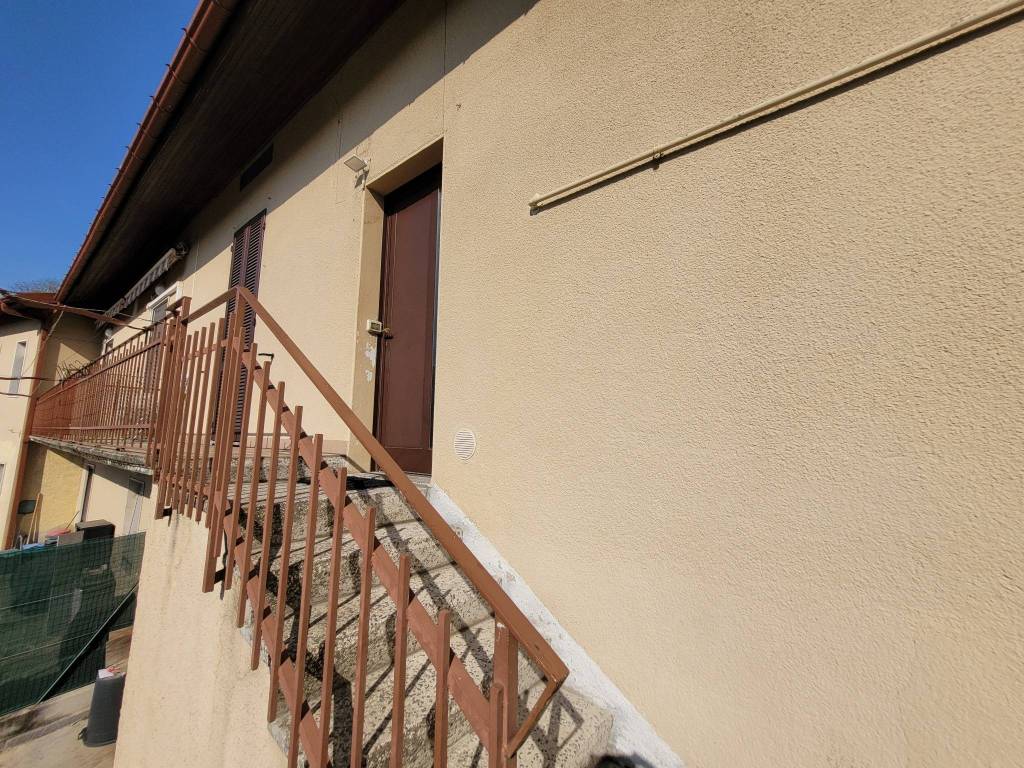 Casa indipendente a Villa guardia in Via Varesina - Foto 3