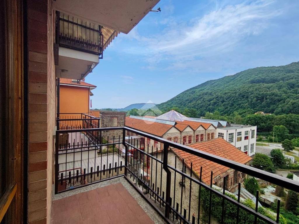 Appartamento a Torre pellice in Via Guardia Piemontese, 28 - Foto 2