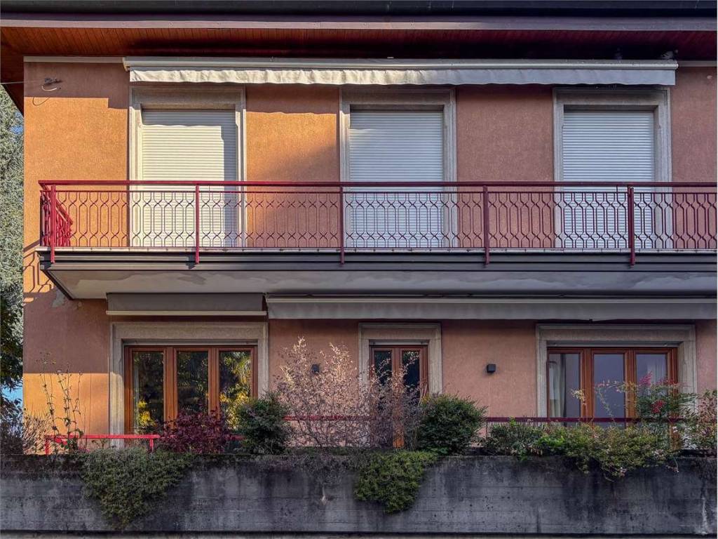 Villa a Albizzate in Via Camillo Benso Conte di Cavour - Foto 4