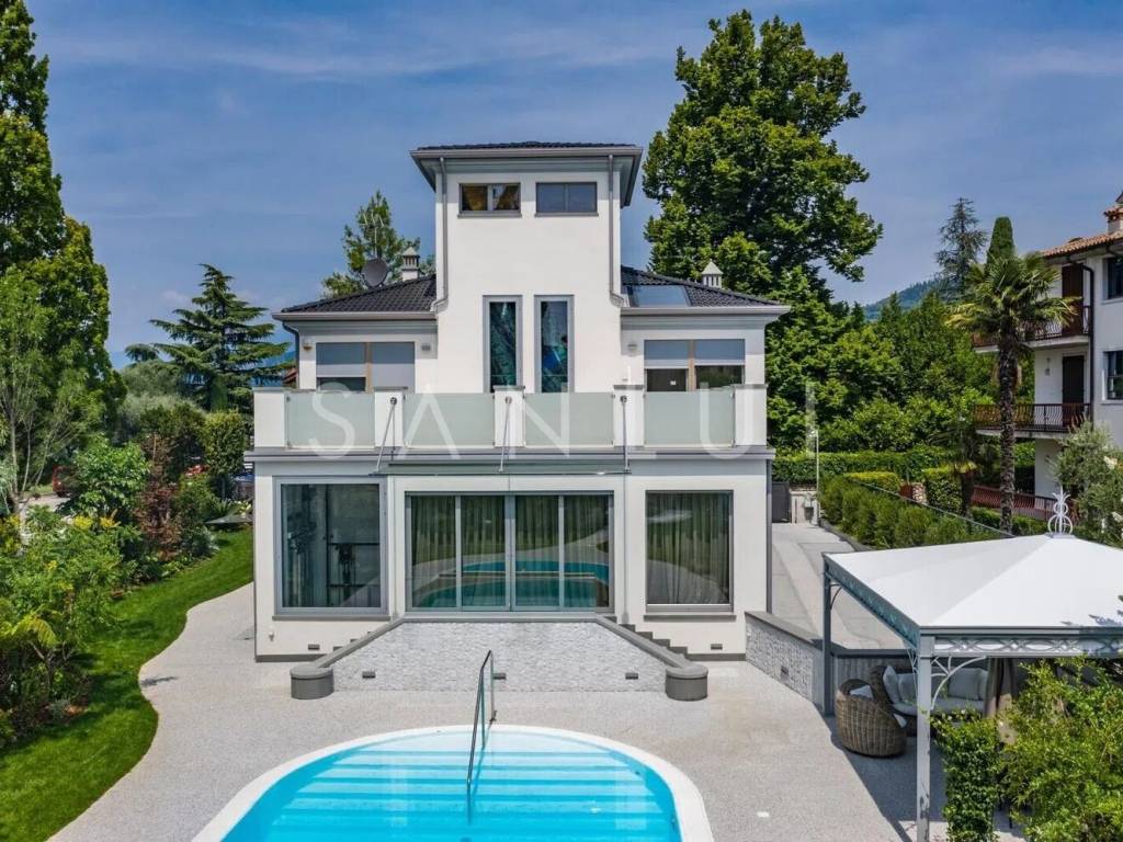 Villa a Bardolino in Via Don, 2 - Foto 2