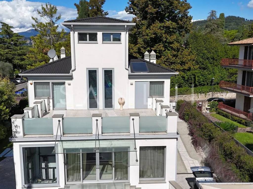 Villa a Bardolino in Via Don, 2 - Foto 3