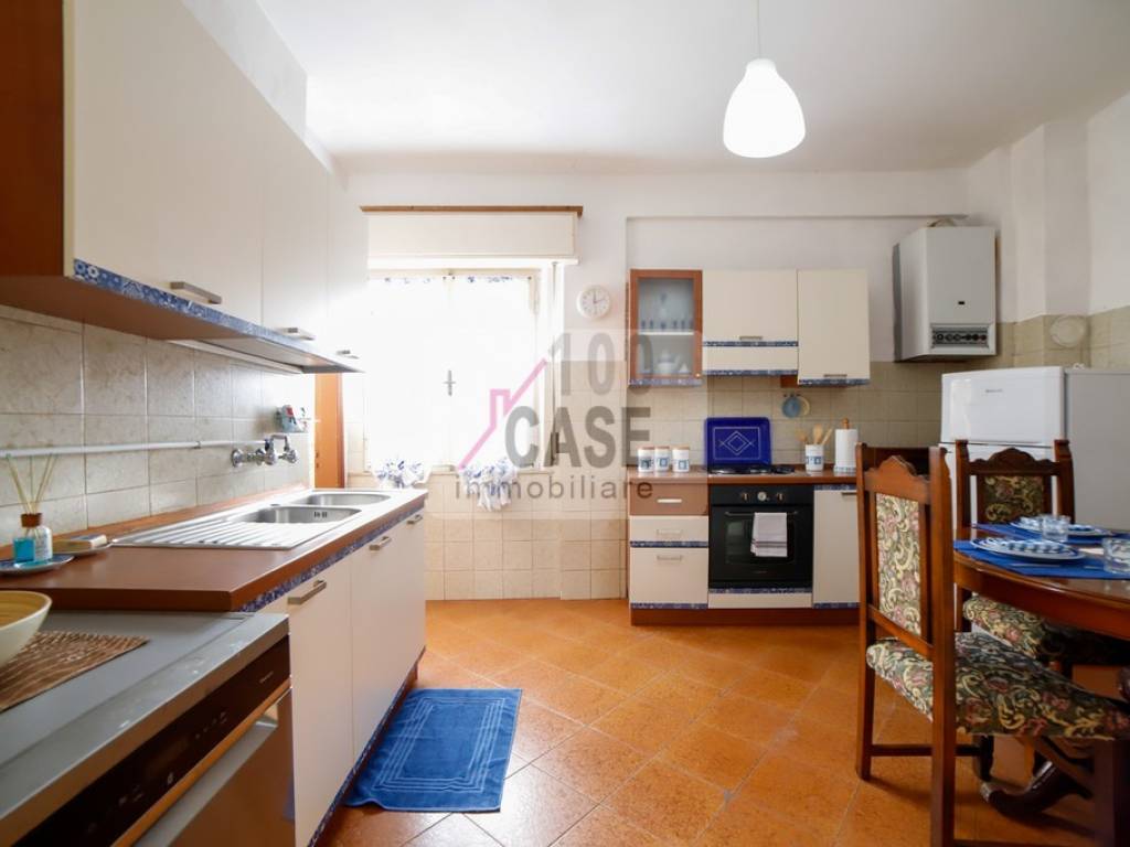 Appartamento a Abbadia san salvatore in Via 25 Aprile, 28 - Foto 4