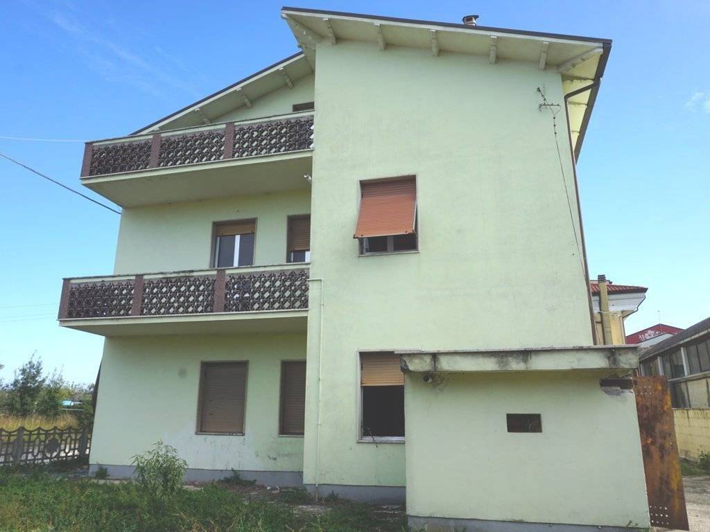 Villa a Martinsicuro in Via Roma, 6 - Foto 2