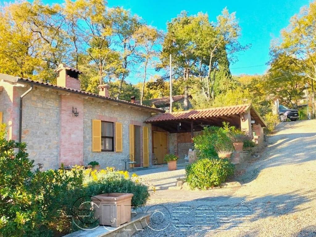 Rustico / casale a Tuoro sul trasimeno in TUORO SUL TRASIMENO - Foto 2