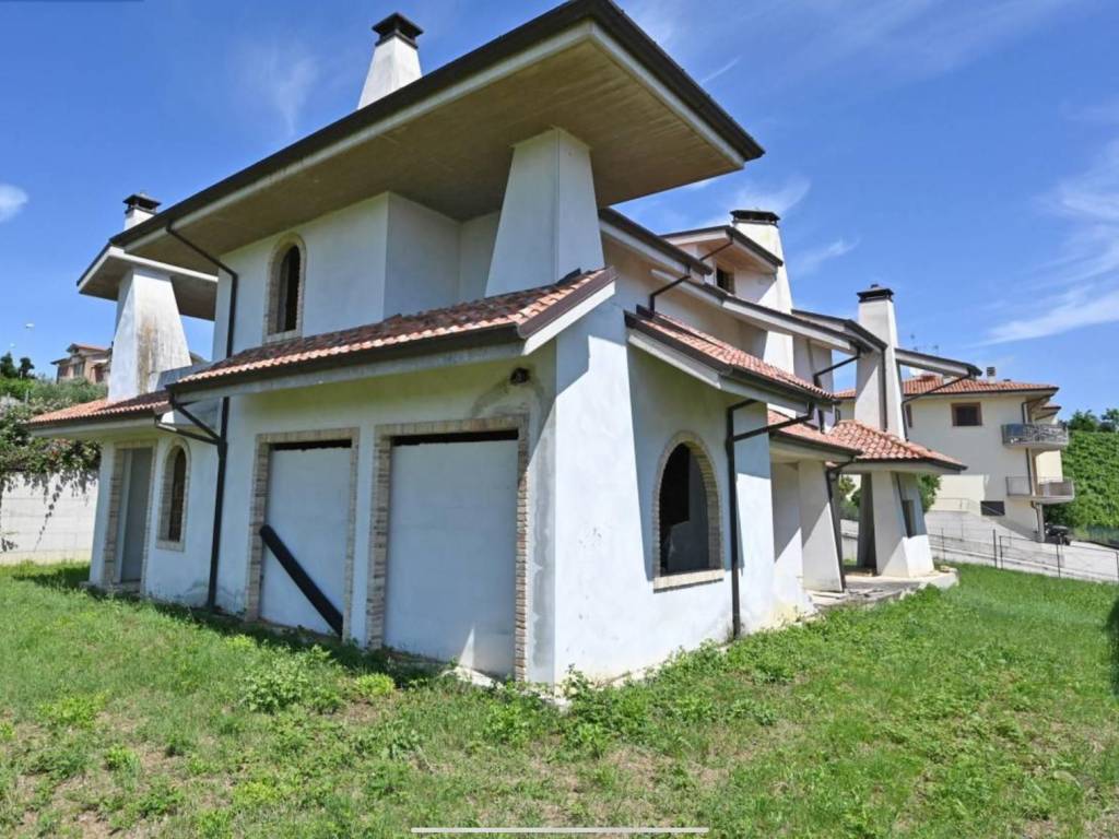 Villa a Spinetoli in Via Adolfo Marinozzi - Foto 3