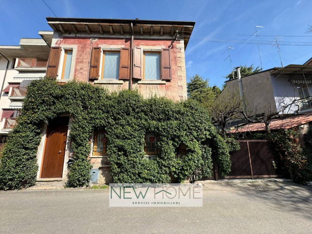 Appartamento a Verona in Via Zatteri 24 - Foto 2