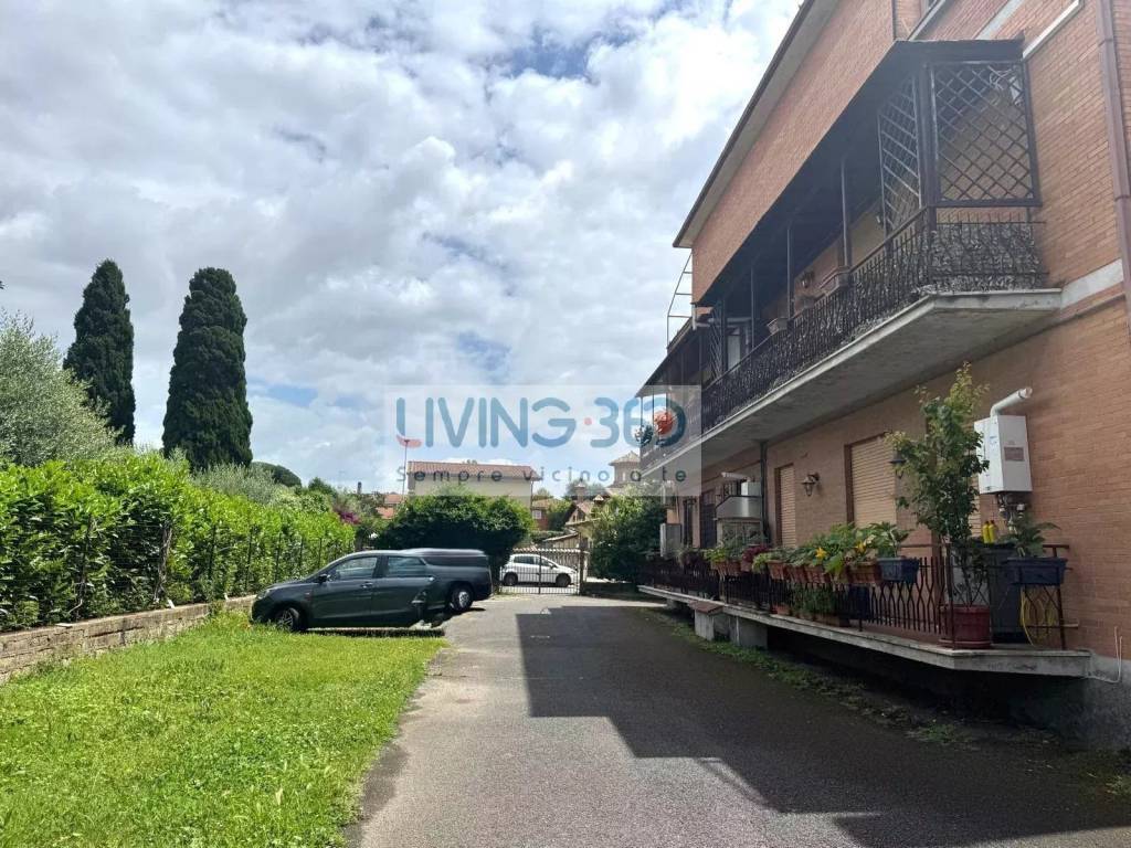 Appartamento a Anguillara sabazia in Via Anguillarese - Foto 5