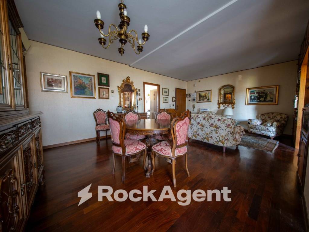 Appartamento a Sassari in Via Giovanni Battista Melis, 9 - Foto 3