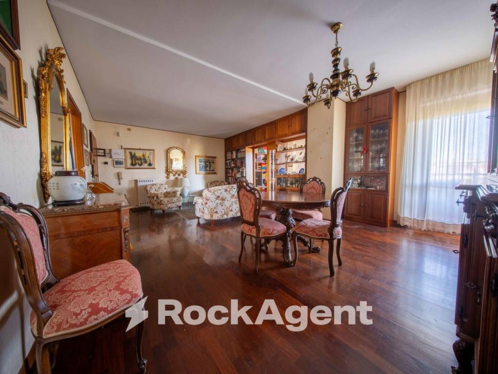 Appartamento a Sassari in Via Giovanni Battista Melis, 9 - Foto 4