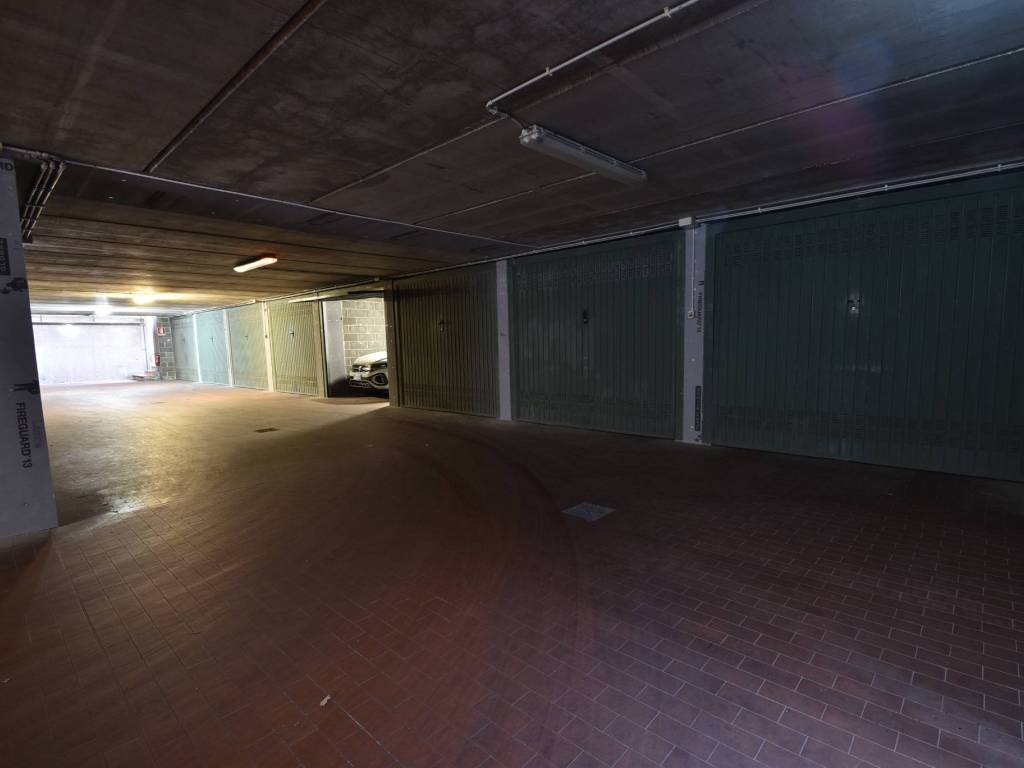 Box / garage a Loano in Via Aurelia, 428 - Foto 4