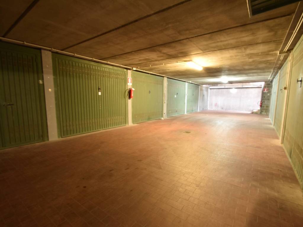 Box / garage a Loano in Via Aurelia, 428 - Foto 5