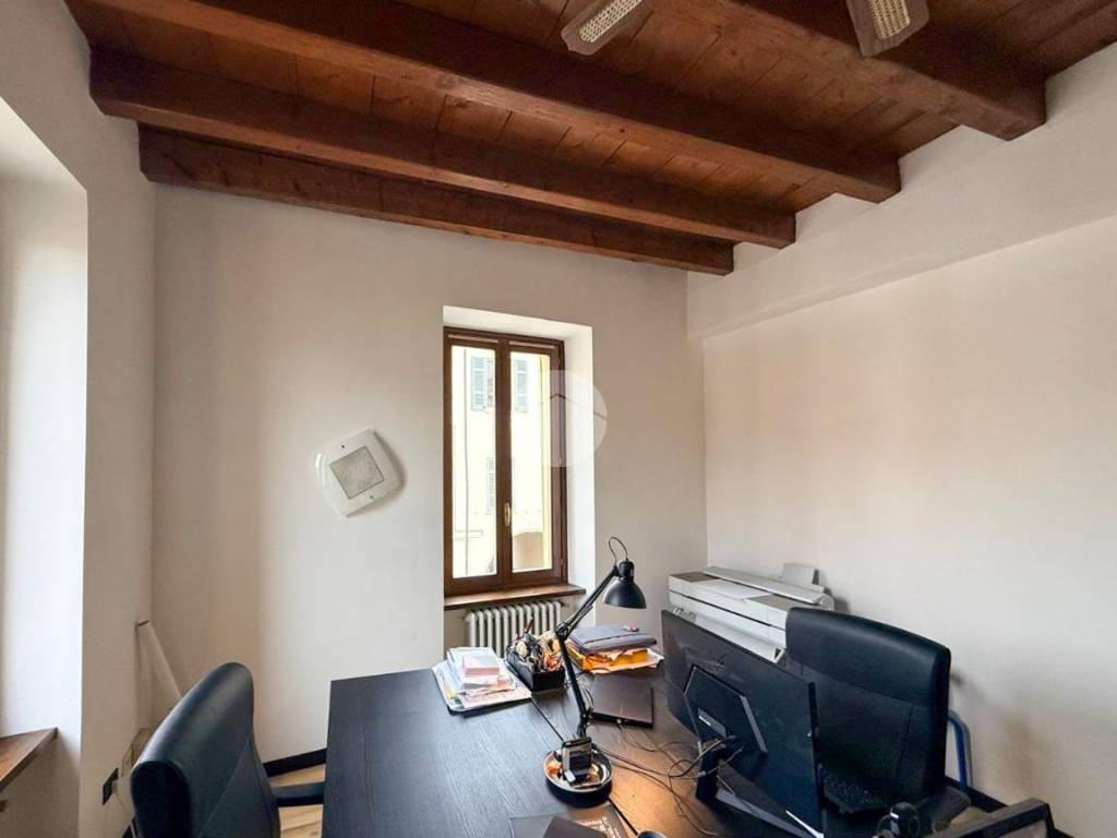 Immobile a Castiglione delle stiviere in Piazza Ugo Dallò, 2 - Foto 4