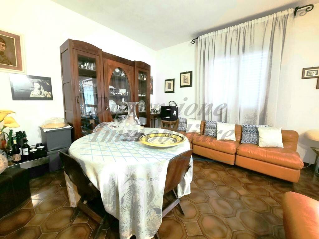 Appartamento a Cecina in Viale della Repubblica - Foto 4