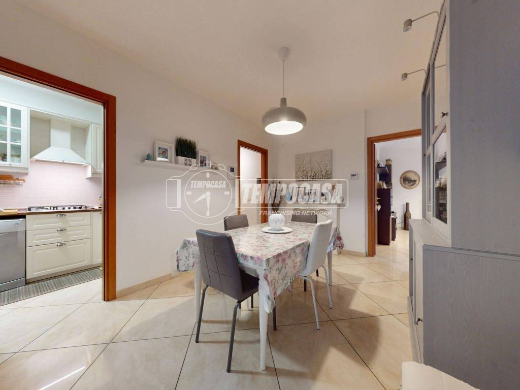 Appartamento a Turi in Via Renato dell'andro - Foto 5