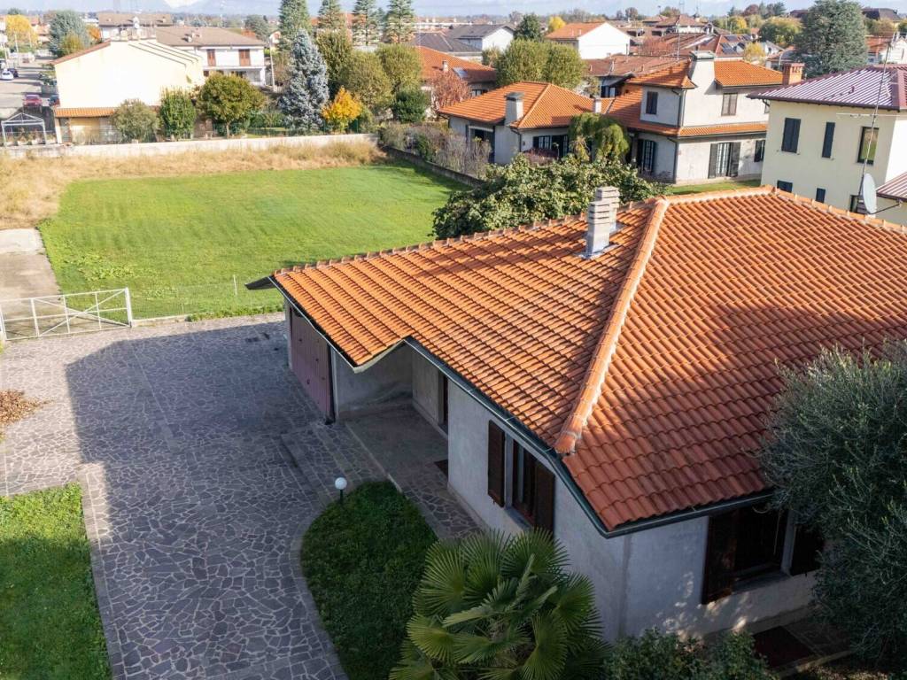 Villa a Cislago in VIA MASCAGNI - Foto 2