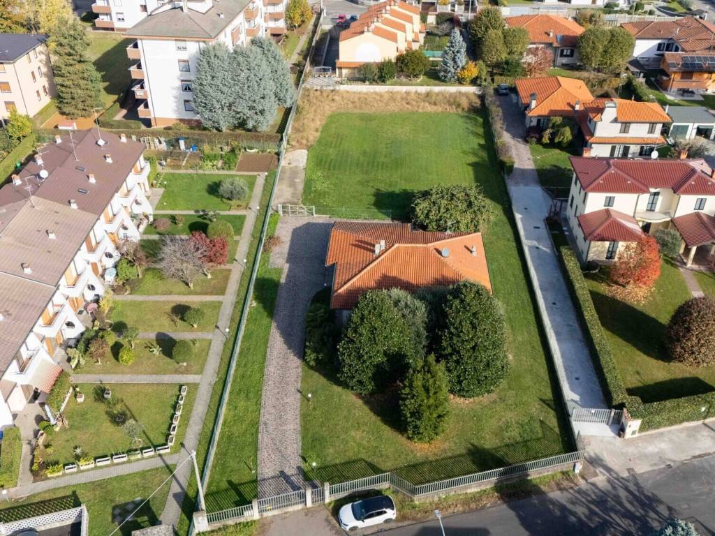Villa a Cislago in VIA MASCAGNI - Foto 3