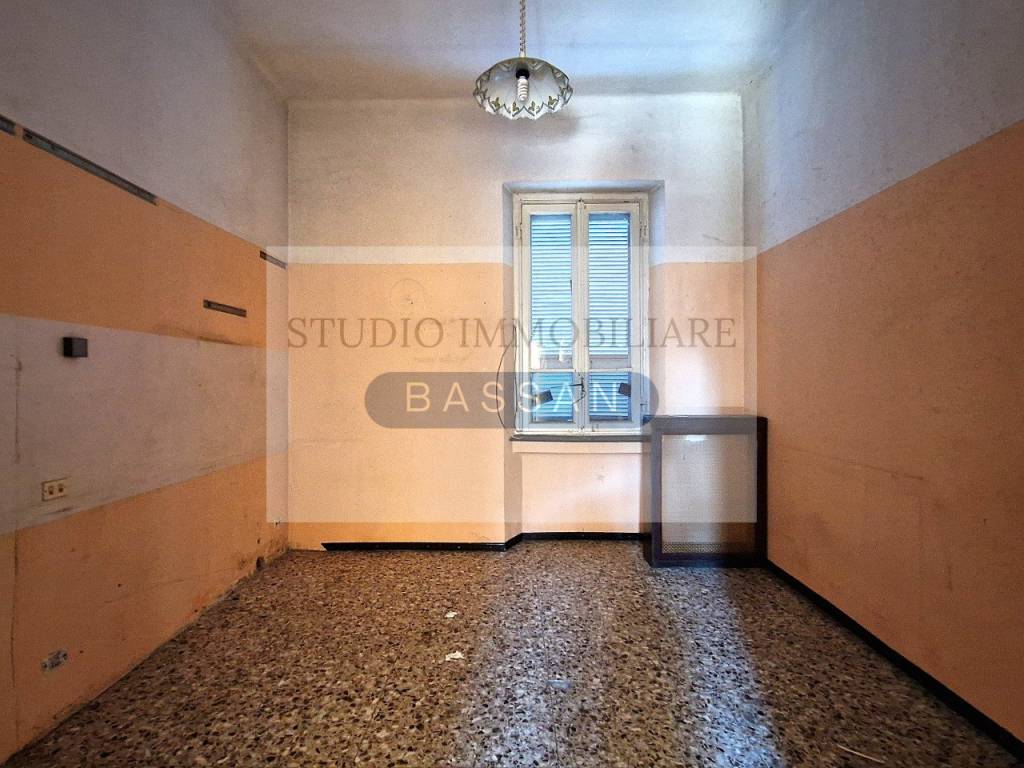 Appartamento a Gallarate in Via Due Giugno 14 - Foto 4