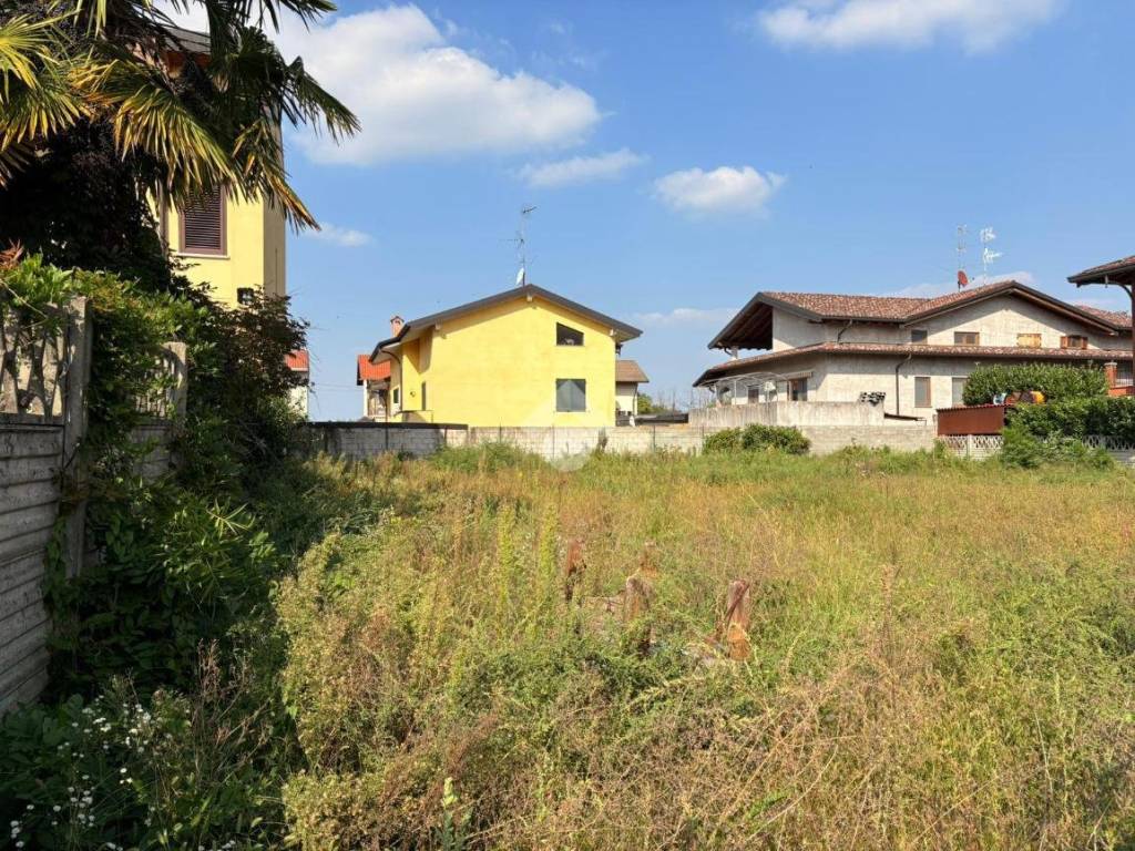 Terreno a Lonate pozzolo in Via Trieste - Foto 3