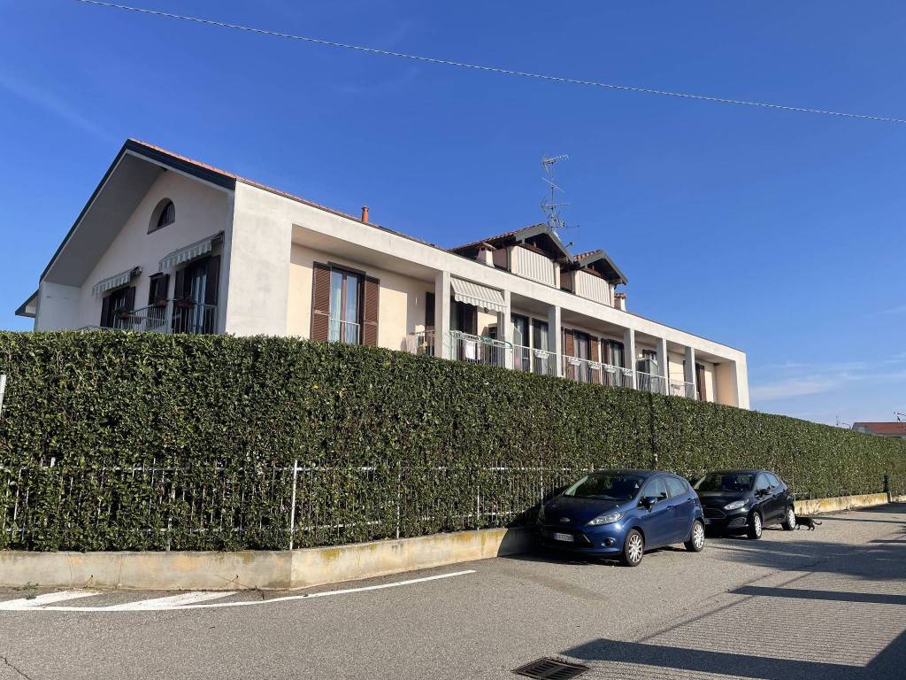 Appartamento a Varallo pombia in Via Isonzo, 1 - Foto 3