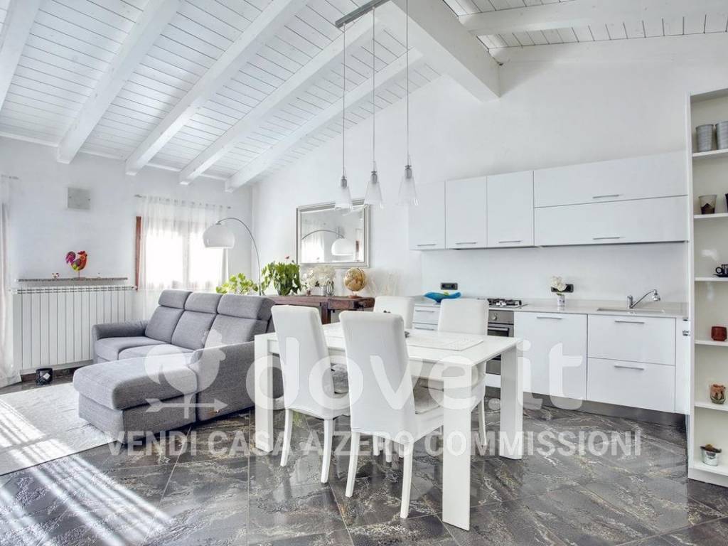 Attico / mansarda a Comerio in Via Muro, 79 - Foto 3