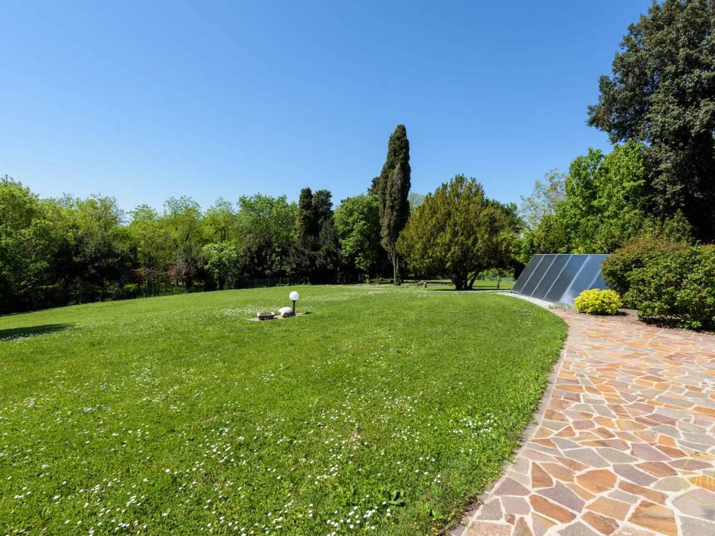 Villa a Moruzzo in Via Vincenzo Monti - Foto 5