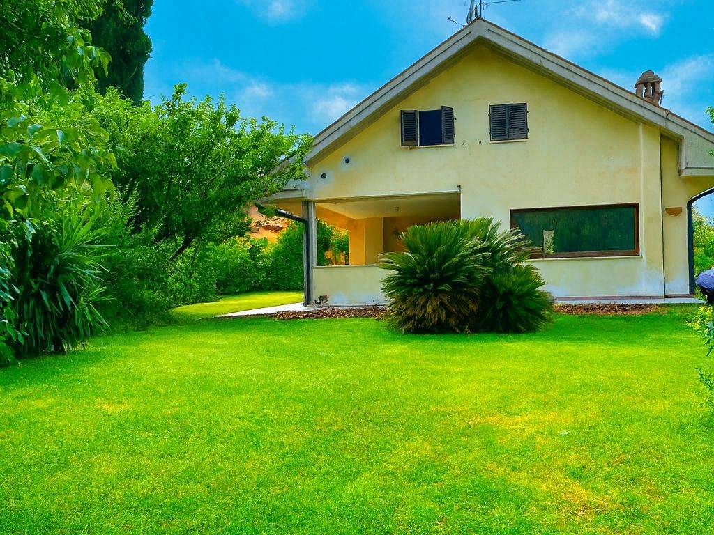 Villa a Ascoli piceno in Via Monterocco - Foto 2