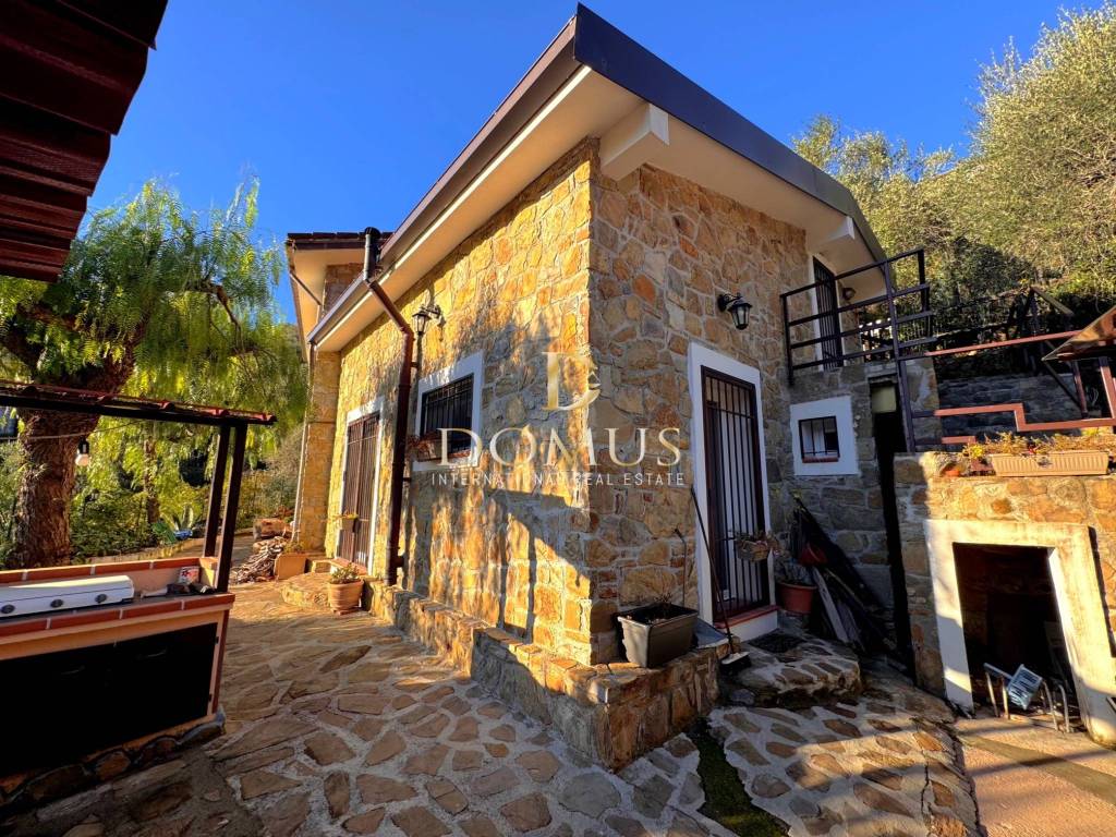 Villa a Ventimiglia in Frazione Verrandi - Foto 2